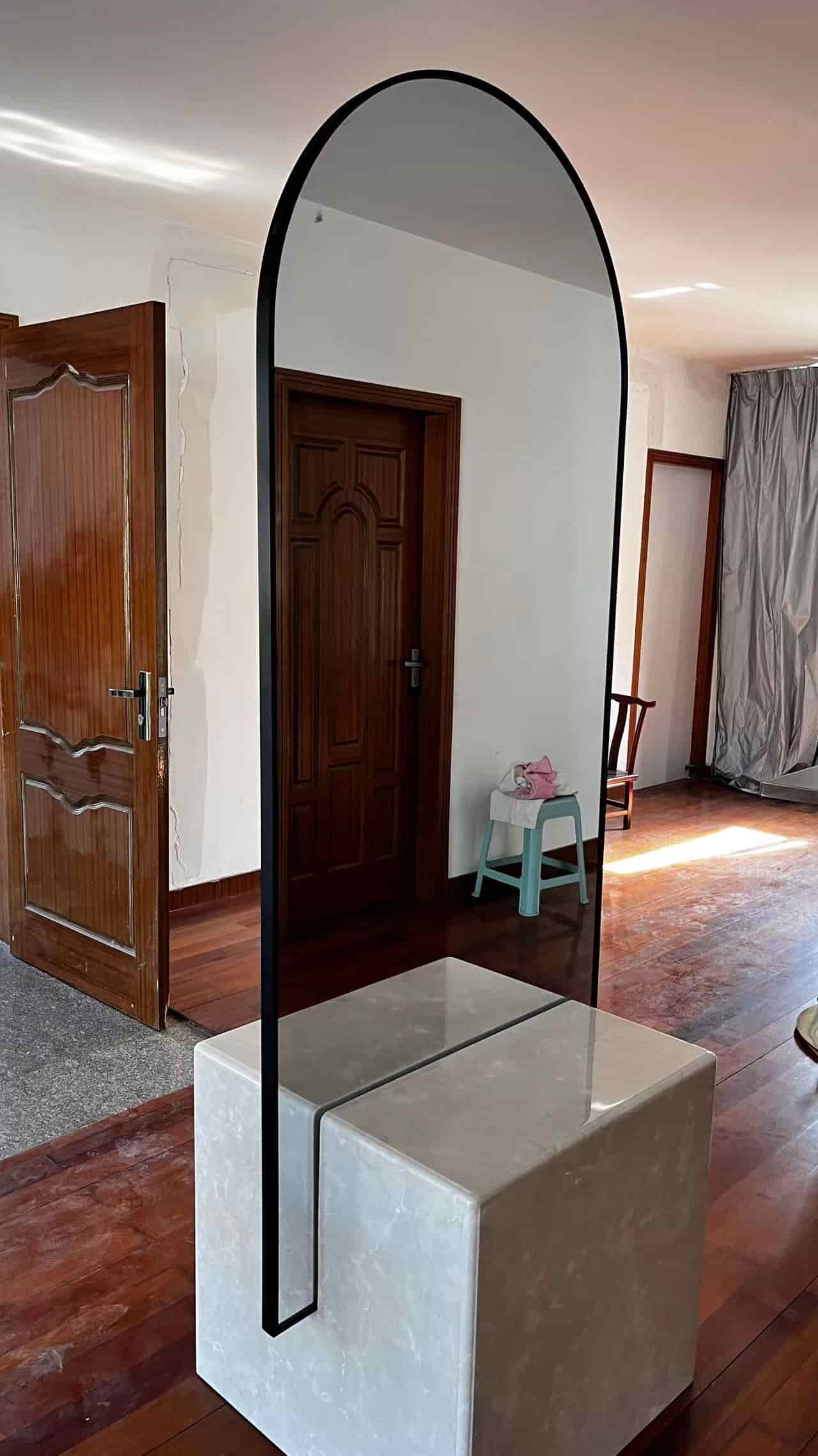 hair stylist station