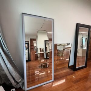lighted salon mirror