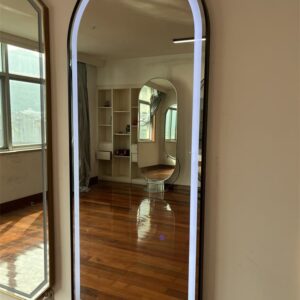 magic mirror salon