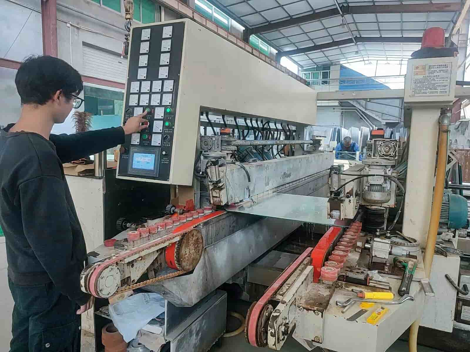 mirror mirror spa salon