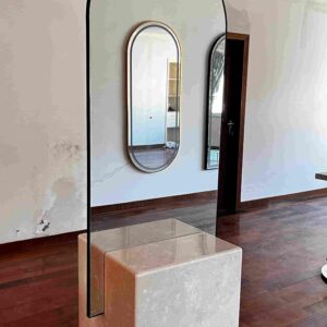 salon mirror station