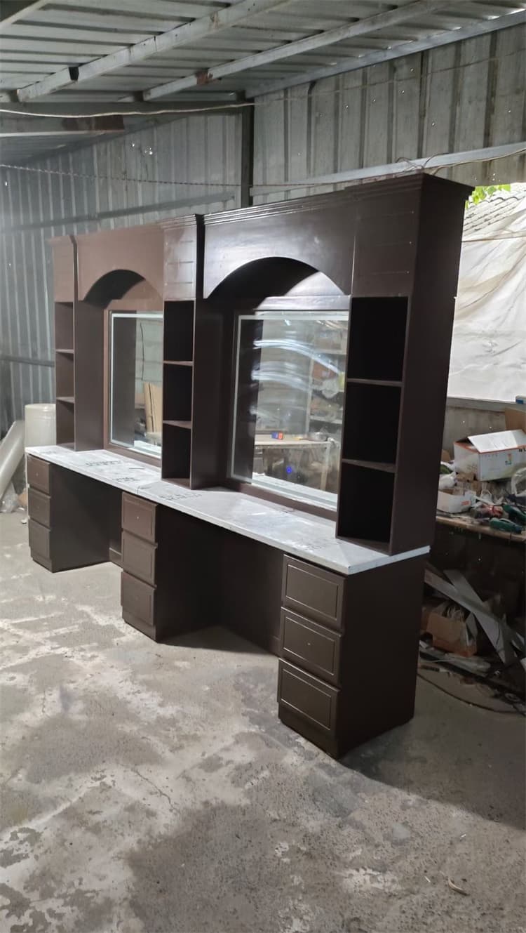 salon mirror station