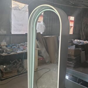 salon mirror stations