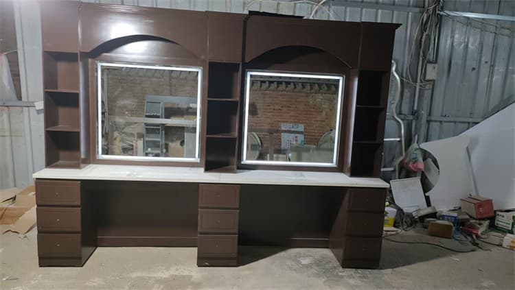 salon station lighting